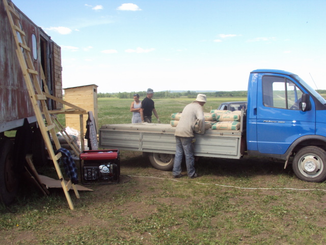 Инфраструктура поселка. Охрана. Установка забора.